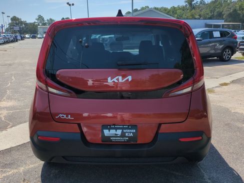 Used 2022 Kia Soul LX FWD image 6