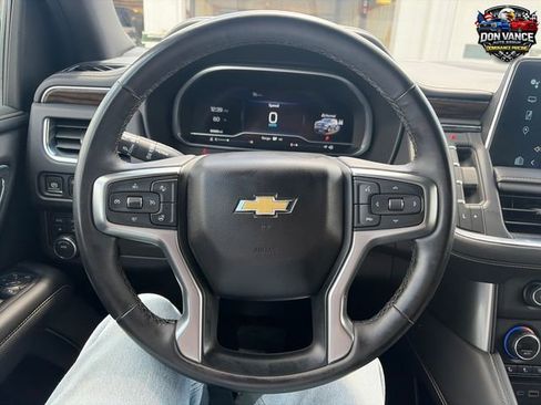 Used 2023 Chevrolet Suburban Premier AWD/4WD image 15