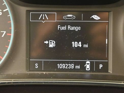 Used 2018 Chevrolet Cruze LT w/ Convenience Package FWD image 33