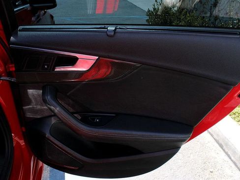 Used 2019 Audi S4 Premium Plus w/ Premium Plus Package image 16