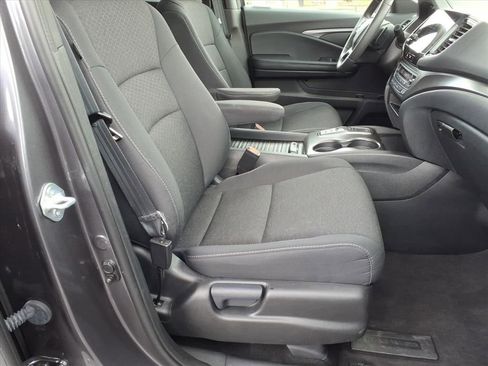 Used 2021 Honda Passport Sport image 16