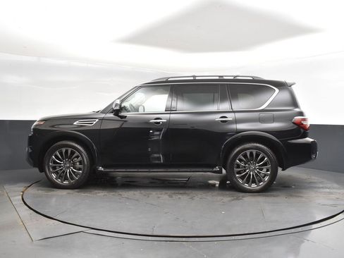 Used 2024 Nissan Armada Platinum w/ Captain's Chairs Package image 4