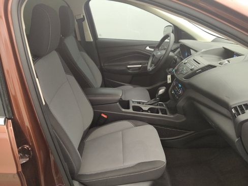 Used 2018 Ford Escape SE FWD image 21