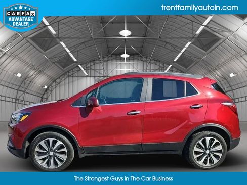 Used 2022 Buick Encore Preferred image 3
