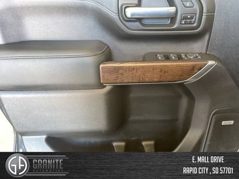 Used 2020 GMC Sierra 2500 Denali w/ Denali Ultimate Package AWD/4WD image 11