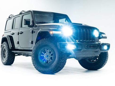 Used 2022 Jeep Wrangler Unlimited Rubicon w/ Trailer Tow Package AWD/4WD image 5