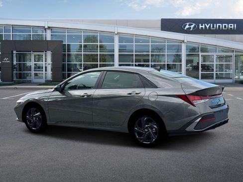 New 2026 Hyundai Elantra Sport FWD image 4
