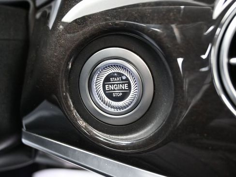 Used 2020 Mercedes-Benz S 450 Sedan image 25