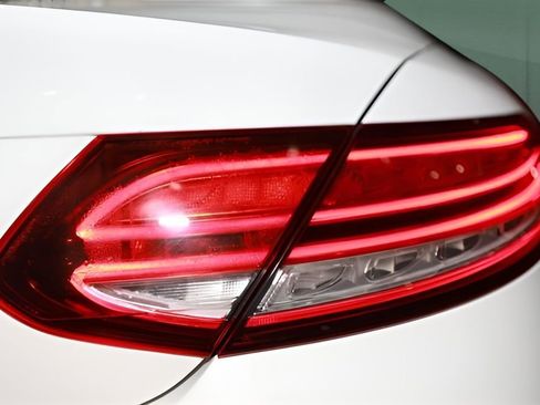 Used 2021 Mercedes-Benz C 300 Cabriolet image 27