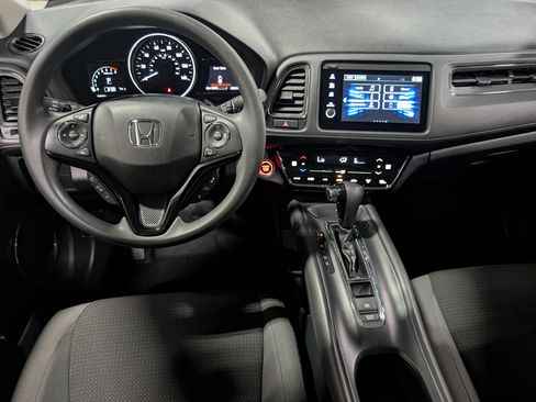 Used 2022 Honda HR-V EX image 13