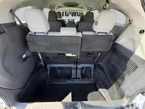 Used 2021 Toyota Sienna LE FWD image 42
