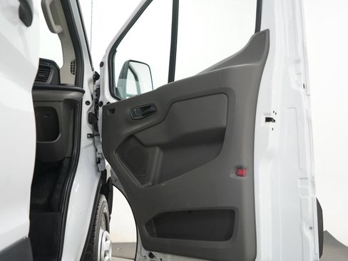 Used 2023 Ford Transit 250 Low Roof AWD w/ Exterior Upgrade Package image 9