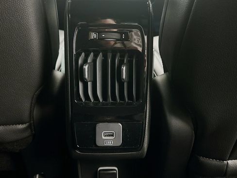 New 2026 Jeep Compass Latitude AWD/4WD image 25