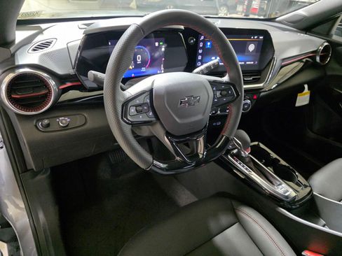 New 2026 Chevrolet Trax RS w/ Sunroof Package image 24