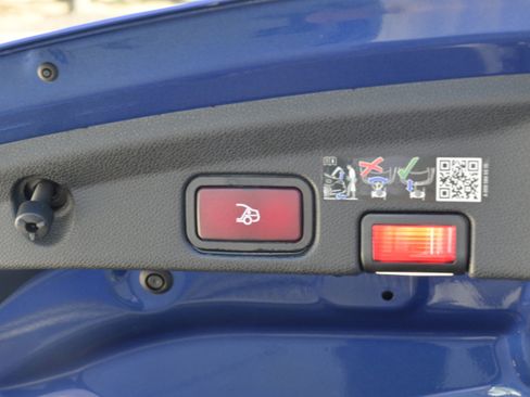 Used 2023 Mercedes-Benz E 53 AMG 4MATIC Cabriolet image 34