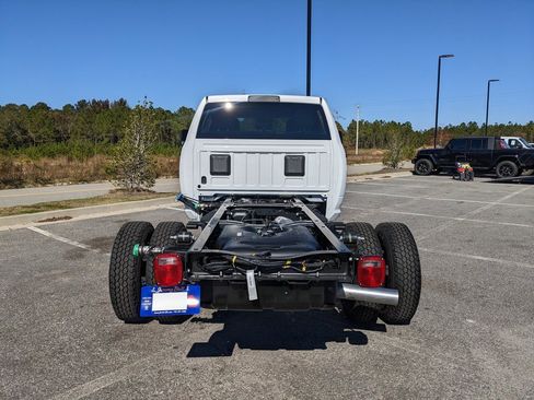 New 2026 RAM 3500 Tradesman w/ Chrome Appearance Group A image 15