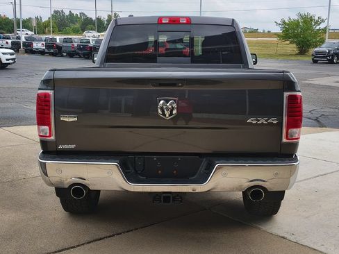 Used 2016 RAM 1500 Laramie w/ Convenience Group AWD/4WD image 6