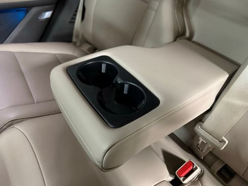 Used 2021 Lincoln Corsair AWD image 18