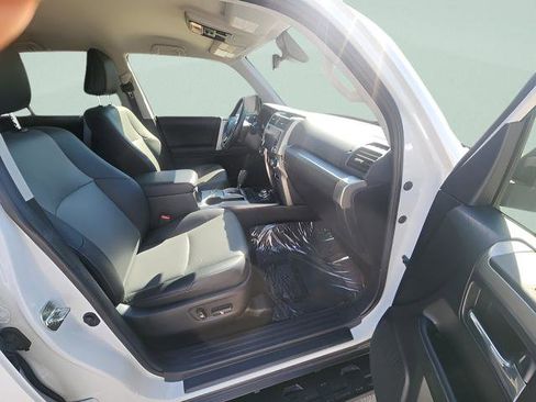 Used 2024 Toyota 4Runner SR5 Premium image 25