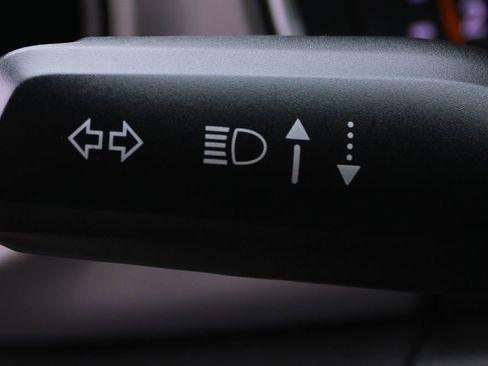 Used 2022 Jeep Wrangler Unlimited Sport image 29