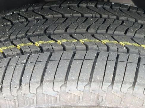 New 2026 GMC Acadia Elevation image 17