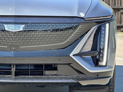 New 2026 Cadillac Lyriq Premium Sport image 4