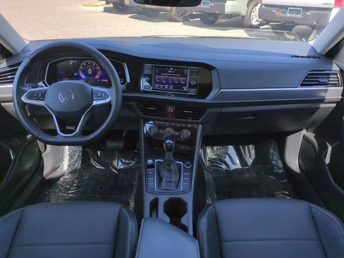 Used 2024 Volkswagen Jetta SE w/ Panoramic Sunroof Package FWD image 14