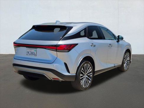 Used 2024 Lexus RX 350 Premium w/ Accessory Package (Z1) FWD image 5