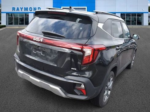 Certified 2024 Kia Seltos S image 3