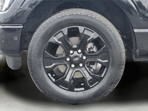 Certified 2023 Ford F150 Platinum w/ Equipment Group 701A High AWD/4WD image 11