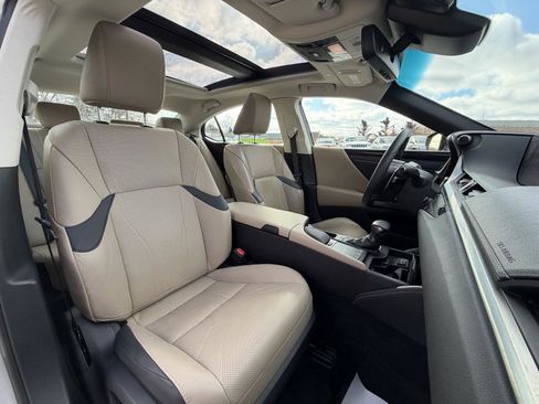 Used 2019 Lexus ES 350 w/ Accessory Package 2 image 29