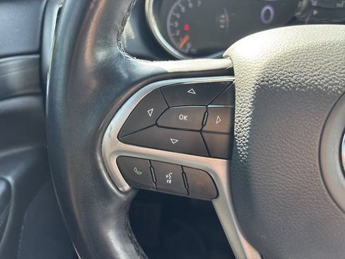 Used 2020 Jeep Grand Cherokee Altitude AWD/4WD image 23