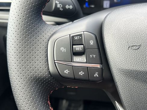 New 2026 Ford Escape ST-Line w/ Tech Pack #1 image 28