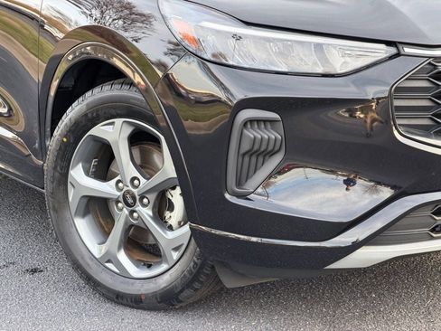 Certified 2023 Ford Escape ST-Line w/ Tech Pack #1 image 10