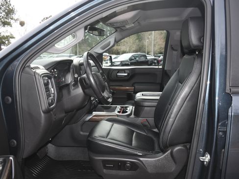 Used 2020 Chevrolet Silverado 1500 RST image 7