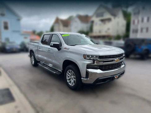 Used 2019 Chevrolet Silverado 1500 LT w/ Texas Edition AWD/4WD image 2