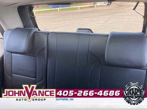 Used 2020 Chevrolet Tahoe LT w/ Luxury Package AWD/4WD image 5