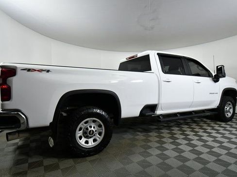 Used 2022 Chevrolet Silverado 3500 LT w/ Convenience Package image 10