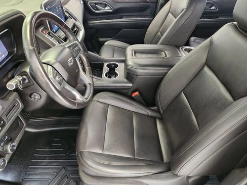 Used 2022 Chevrolet Tahoe Z71 w/ Luxury Package AWD/4WD image 13