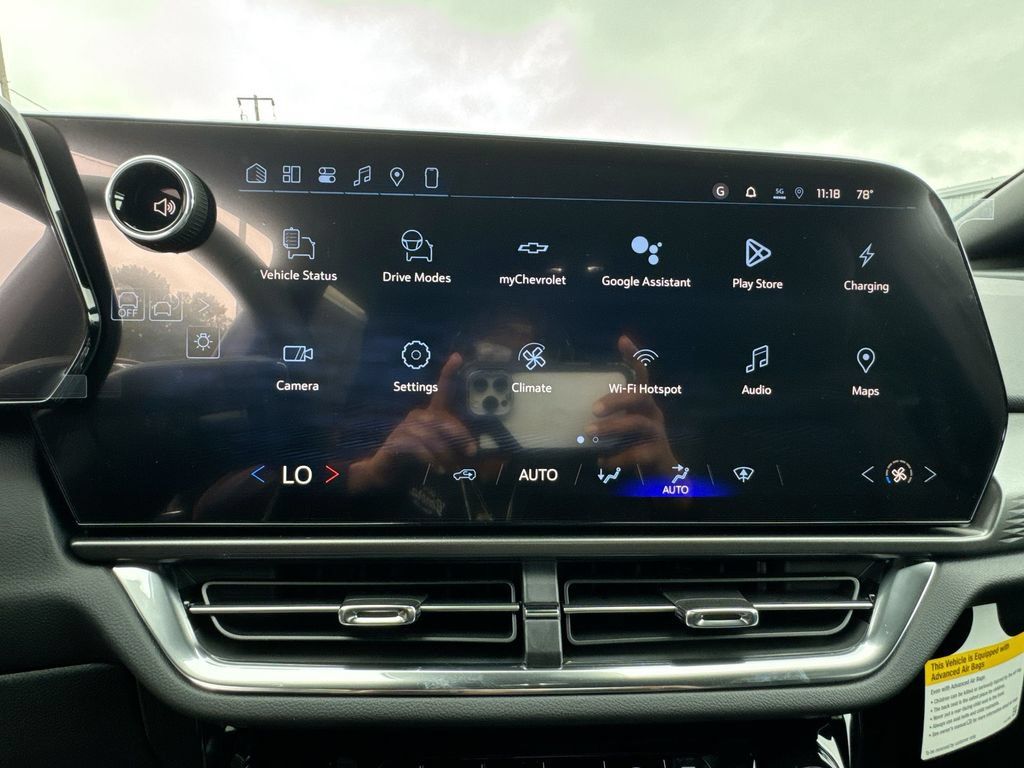 New 2026 Chevrolet Equinox EV LT FWD image 26