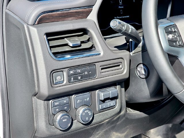 Used 2024 Chevrolet Tahoe LT w/ LT Signature Package AWD/4WD image 17