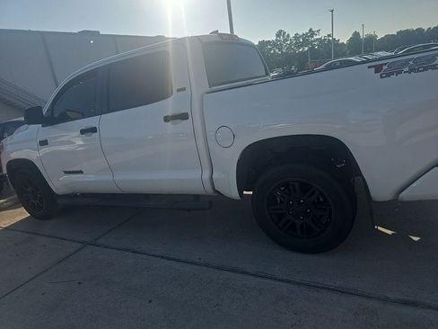 Used 2021 Toyota Tundra SR5 RWD image 6