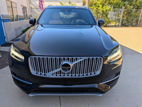 Used 2018 Volvo XC90 T6 Inscription w/ Luxury Package image 2