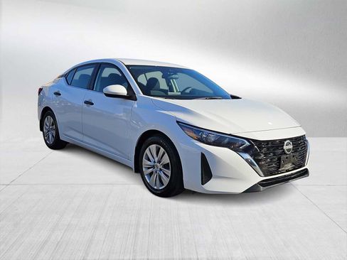 Used 2024 Nissan Sentra S image 2
