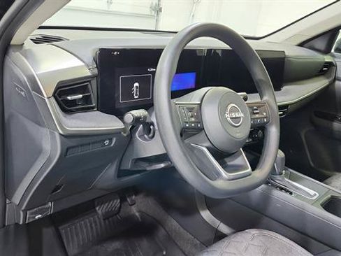 Certified 2026 Nissan Kicks SV FWD image 33