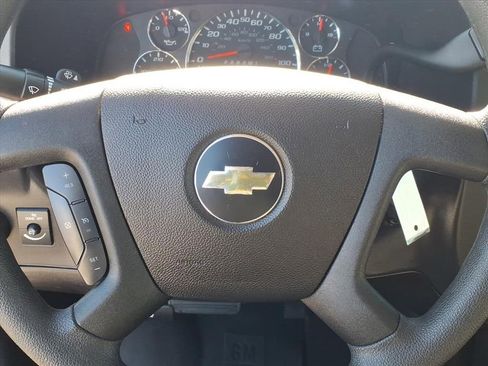 Used 2024 Chevrolet Express 3500 LS image 5