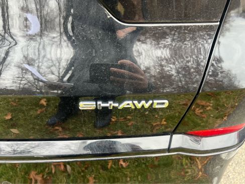 Used 2023 Acura MDX A-Spec image 12