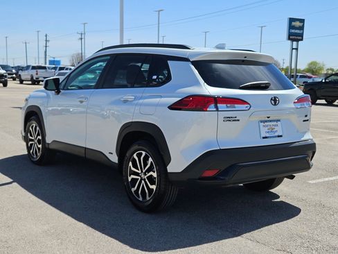 Used 2023 Toyota Corolla Cross image 5