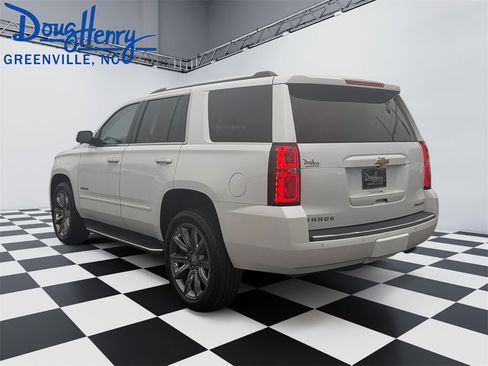 Used 2019 Chevrolet Tahoe Premier image 3