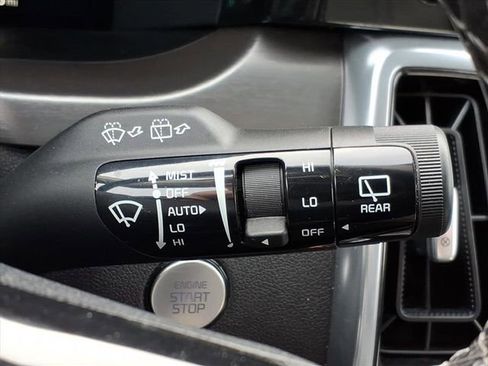 Used 2023 Kia Sorento SX image 28